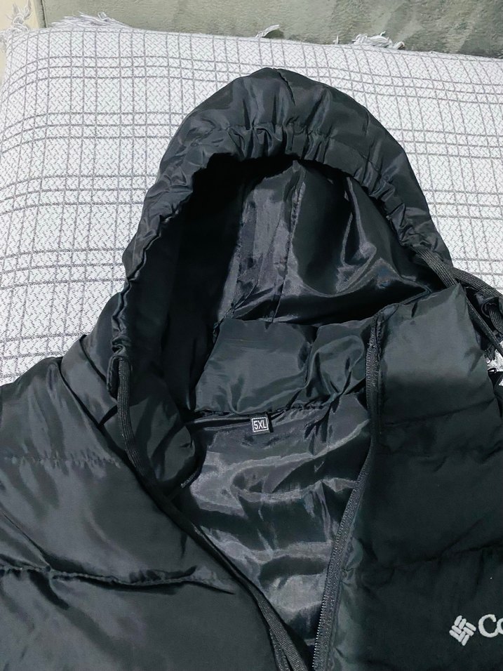 Columbia orjinal olmayan Siyah Kapüşonlu Şişme Yelek - Görsel 4