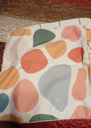 Çok Renkli Modern Baskılı Kırlent Kılıfı - Görsel 2