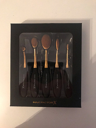 Max Factor fırça seti hiç kullanılmadı