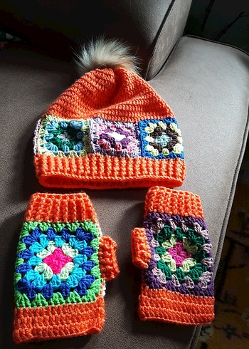 Renkli Örgü Kadın bere ve Eldiveni - Görsel 2