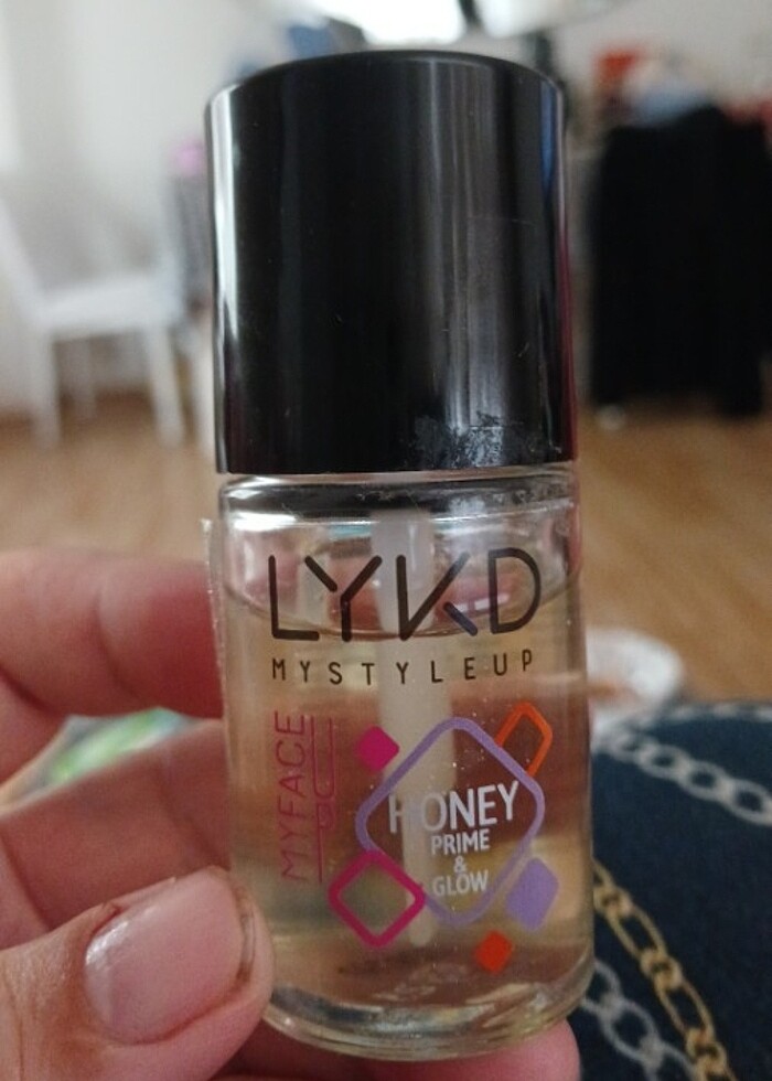 Primer ışıltılı makyaj bazı - Görsel 3