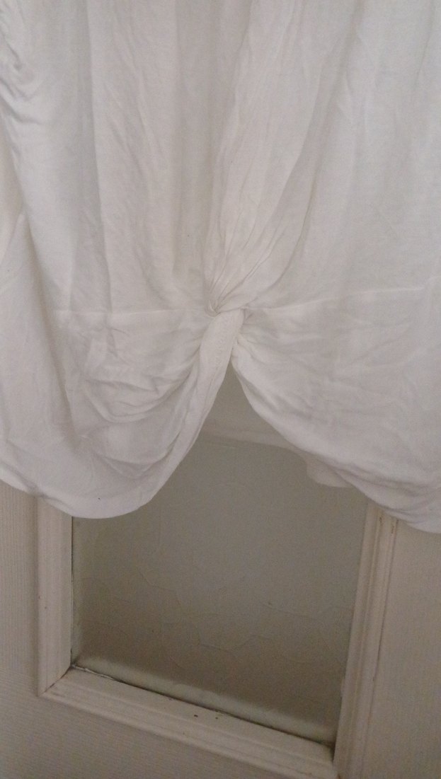 Beyaz V Yaka tiril yazlık Tişört - Görsel 2