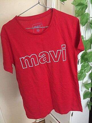 Mavi T-shirt