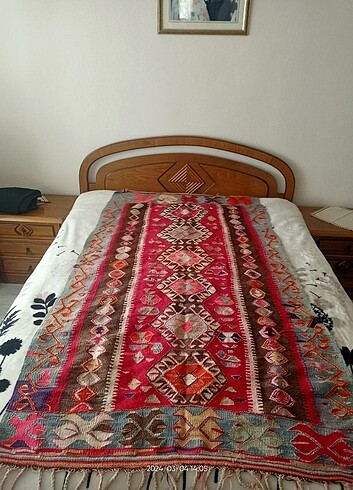 Yün antika kilim