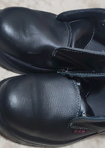 iş ayakkabısı 47 numara yazıyor ama kalıbı 45 numara ile uyumlu - Görsel 2
