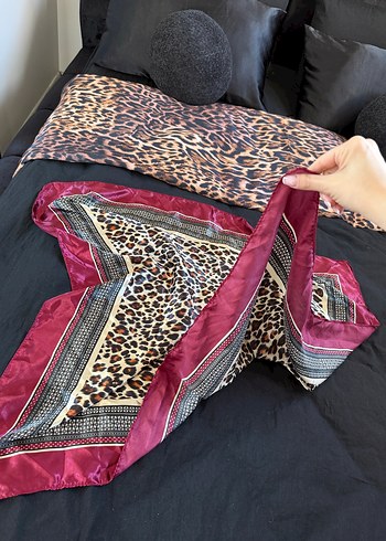 Bordo Leopar Desenli Bohem Kadın Fular - Görsel 2