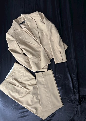 Bej Kadın Parlak Takım Elbise - Görsel 2