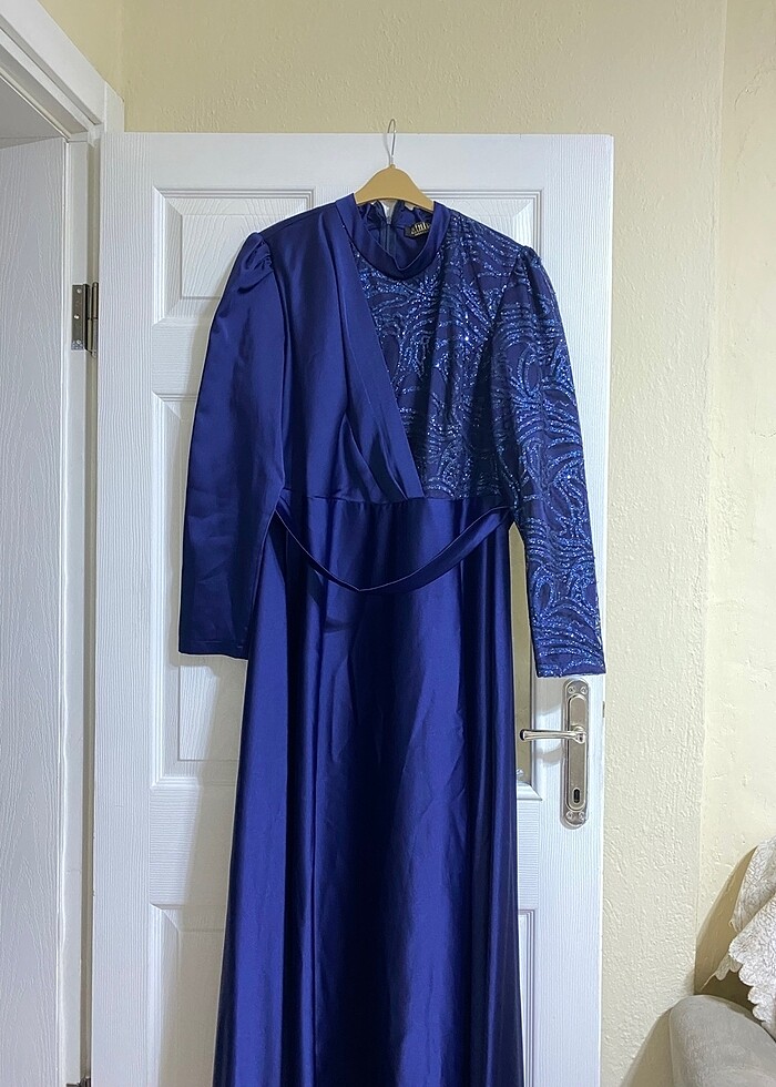 Lacivert abiye - Görsel 2