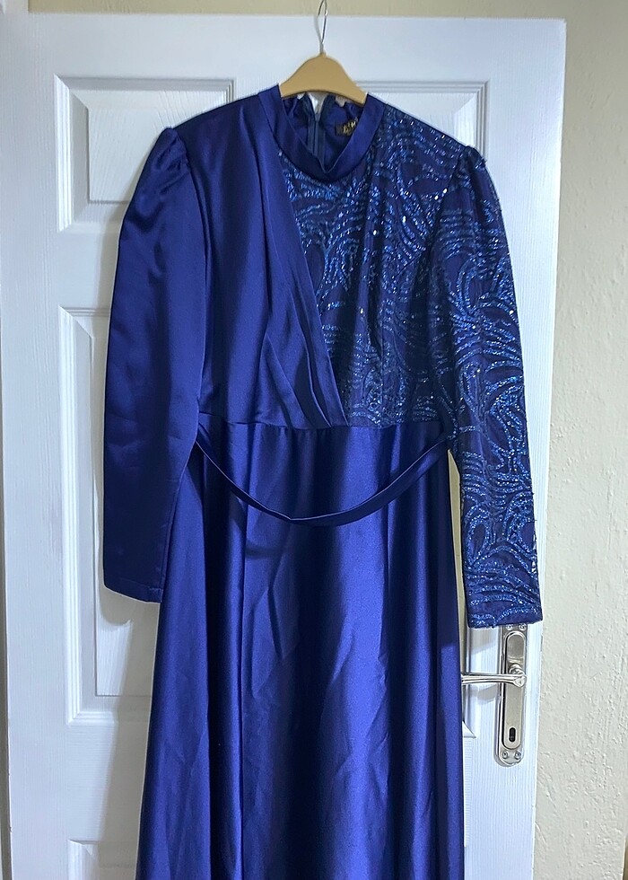 Lacivert abiye - Görsel 3