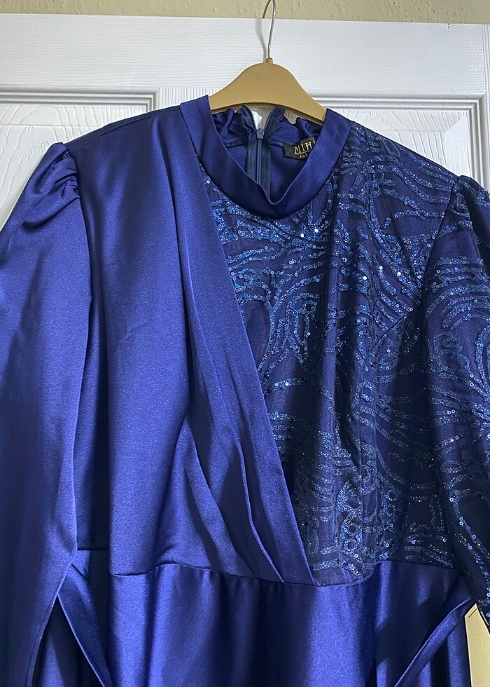 Lacivert abiye - Görsel 4