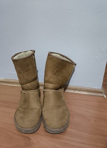 Ugg UGG 38 