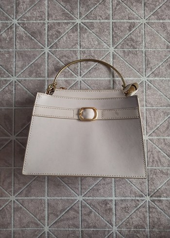 Zincir Detaylı Bej Deri Kadın Çanta - Görsel 2