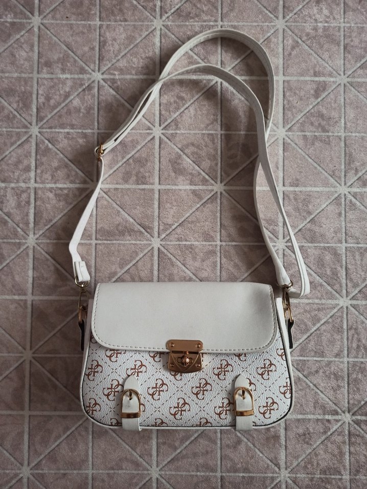 Tokalı Beyaz Baskılı Kadın Çanta - Görsel 5