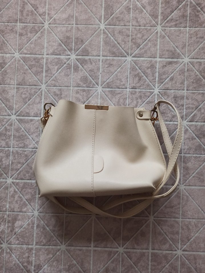 Beyaz Deri Minimalist Kadın Çanta - Görsel 4