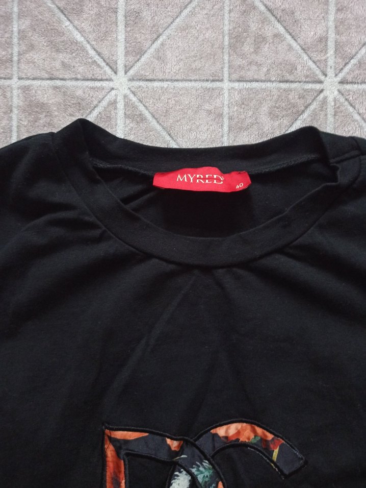 Siyah Uzun Kollu Baskılı Tişört - Görsel 3