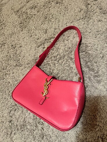 Yves Saint Laurent Çanta