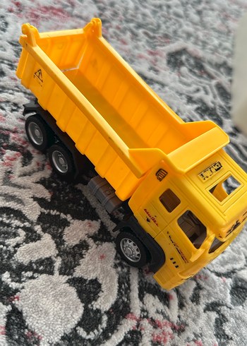 Sarı Renkli Oyuncak Kamyon - Görsel 2