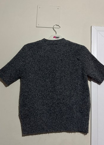 Gri Kadın Kısa Kollu Örgü Yün Kazak - Görsel 2