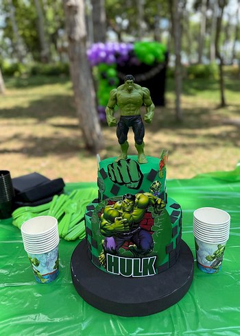 Yeşil Hulk Aksiyon Figürlü Maket pasta