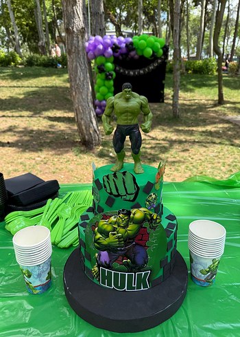 Beden Yeşil Hulk Aksiyon Figürlü Maket pasta