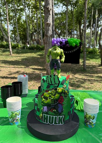 Yeşil Hulk Aksiyon Figürlü Maket pasta