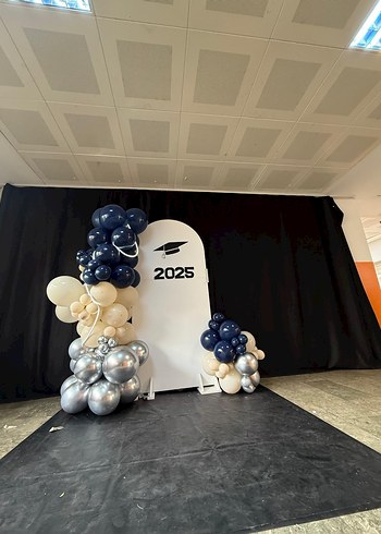  Beden 2025 Mezuniyet Dekorasyonu okul