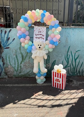 Pastel Renkli Balonlu Parti Süslemesi ( kermesimize hoşgeldiniz)