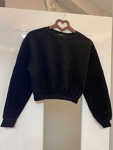 Siyah crop