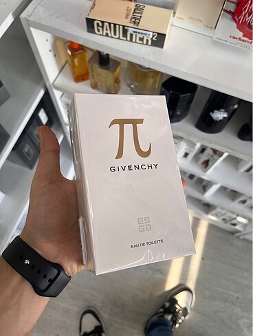 Givenchy pi