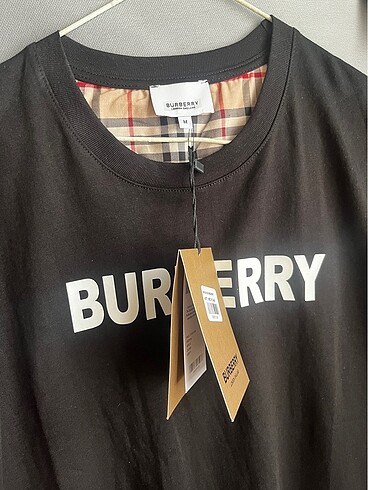Burberry t shirt