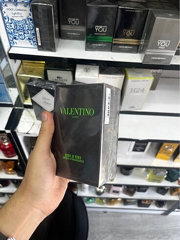valentino uomo born in roma green stravaganza