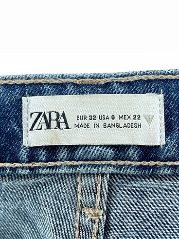 32 Beden mavi Renk Zara Jean / Kot %70 İndirimli.