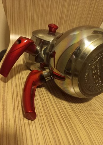 Kırmızı Saplı Çelik Çaydanlık - Görsel 3