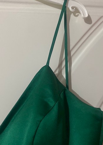 Yeşil Uzun V Yakalı Drapeli Abiye Elbise - Görsel 3