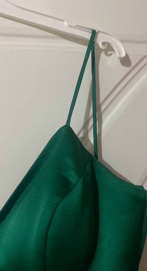 Yeşil Uzun V Yakalı Drapeli Abiye Elbise - Görsel 3