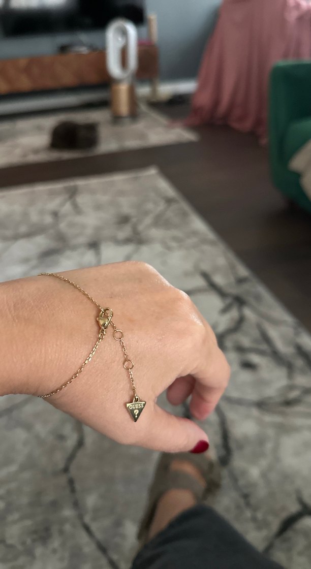 Zincir Detaylı Altın Renk Kadın Bileklik - Görsel 2