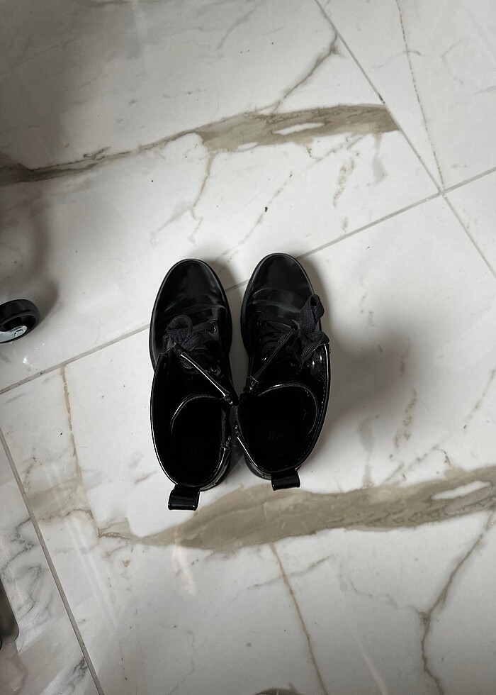 H&M sıfırdan farkız siyah bot - Görsel 2