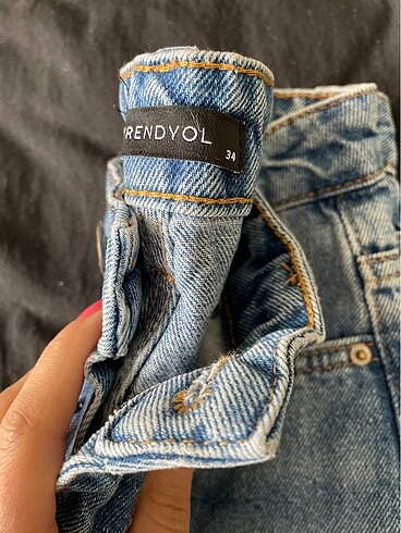 34 Beden mavi Renk Mavi jean