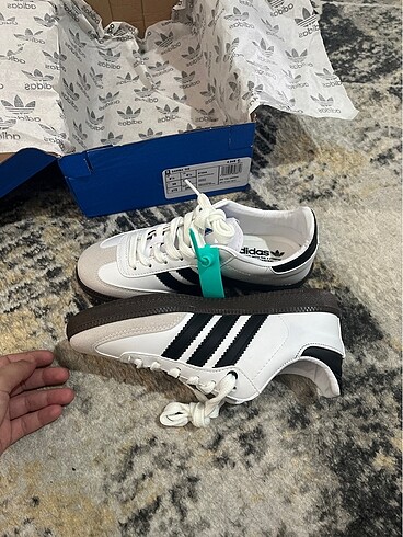 36 Beden Sneaker