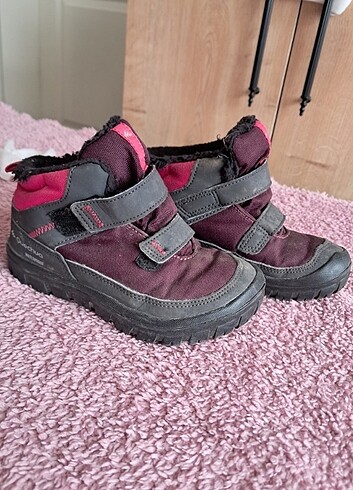 Decathlon kiz cocuk bot