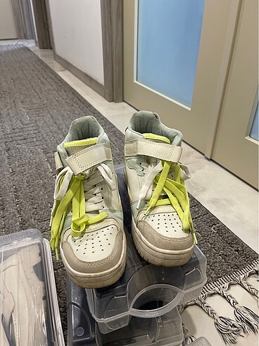 stradivarius sneaker