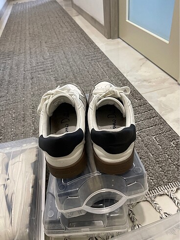38 Beden beyaz Renk massimo dutti sneaker