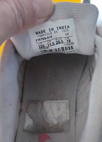 29 Beden Nike spor ayakkabı 29.5 numara