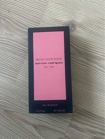 Narciso rodriguez musc noir rose