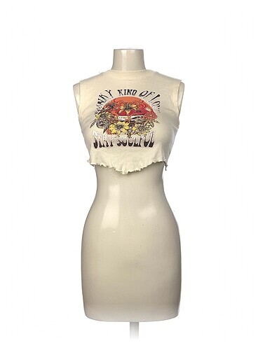 Diğer T-shirt %70 İndirimli.