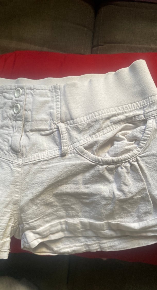 Düğmeli Beyaz Keten Mini Şort - Görsel 3