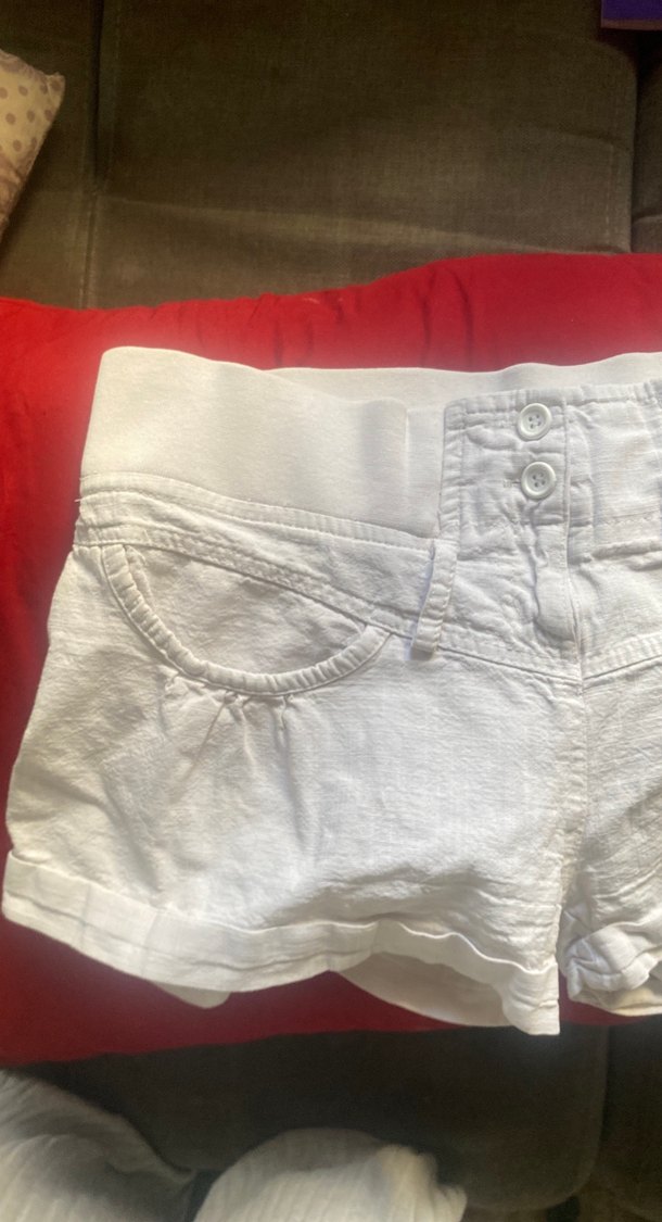 Düğmeli Beyaz Keten Mini Şort - Görsel 2