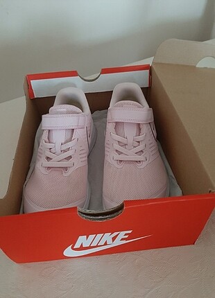 Nike Kız Çocuk Ayakkabısı