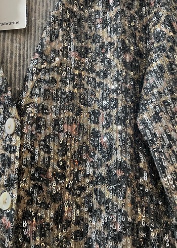 Stradivarius payetli gömlek - Görsel 6