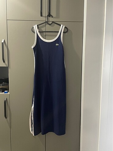 Lacoste elbise